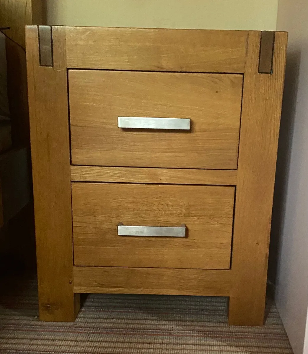 Bedroom furniture - Image 2