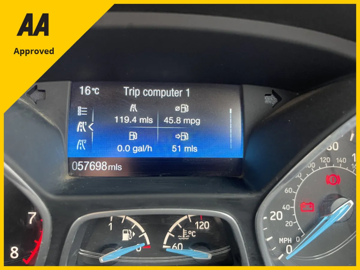 Ford Focus 1.0 ZETEC EDITION FREE DELIVERY - Image 4