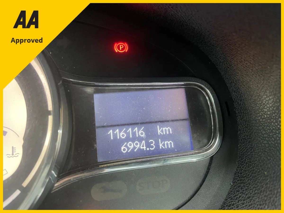 Renault Megane LIMITED EDITION 1.5 DCI  FREE DELIV - Image 3