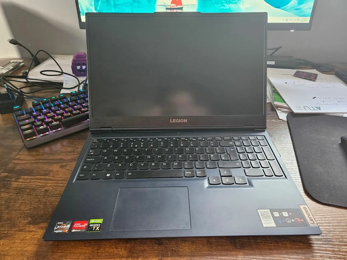 RTX 3070 Ryzen 7 Lenovo Legion 5 15ACH6H - Image 2