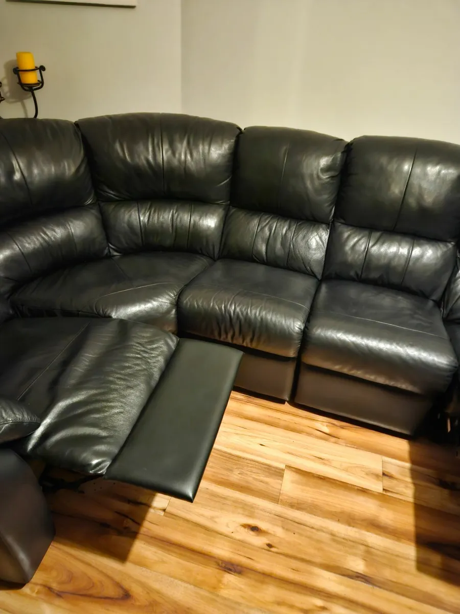 Proper leather corner Sofa - Image 3