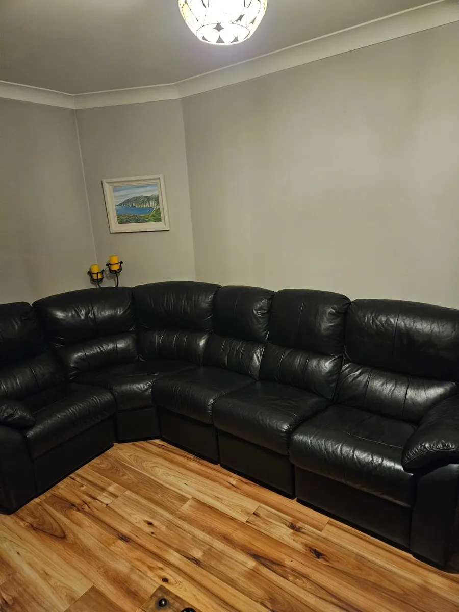 Proper leather corner Sofa - Image 4