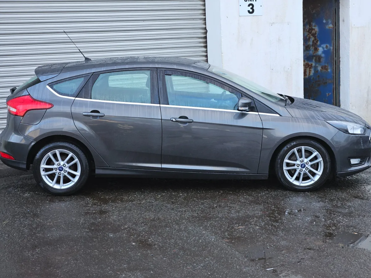 Ford Focus 2015 1.0 petrol Low milage - Image 3