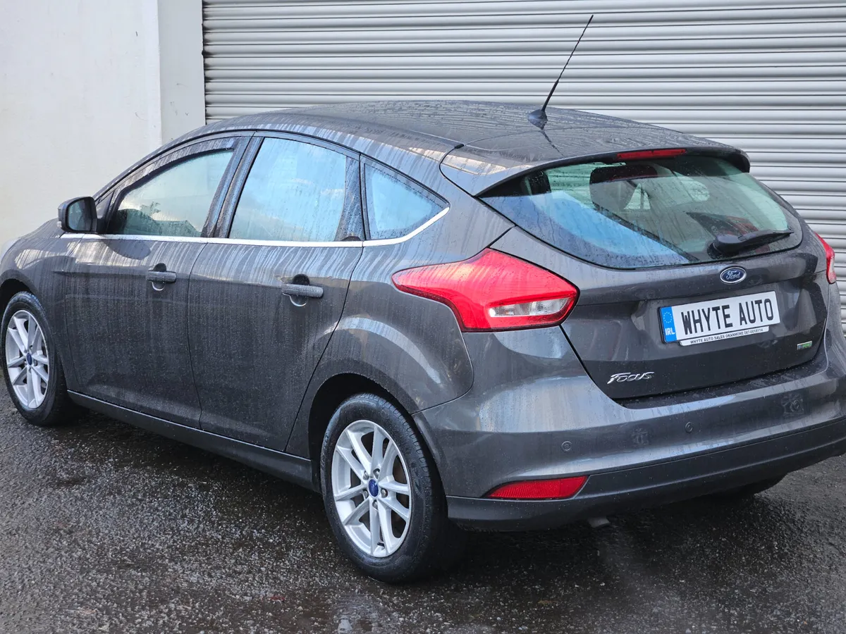 Ford Focus 2015 1.0 petrol Low milage - Image 4