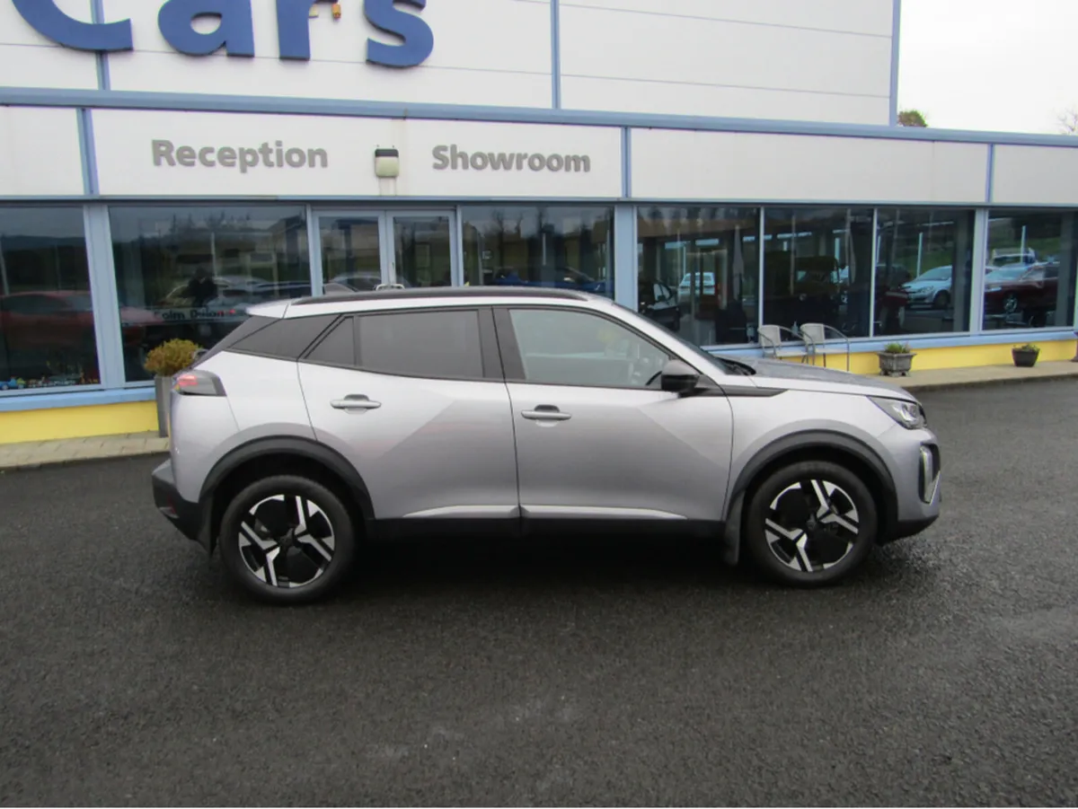 Peugeot 2008 ALLURE 1.2 PURETECH MY23 - Image 3