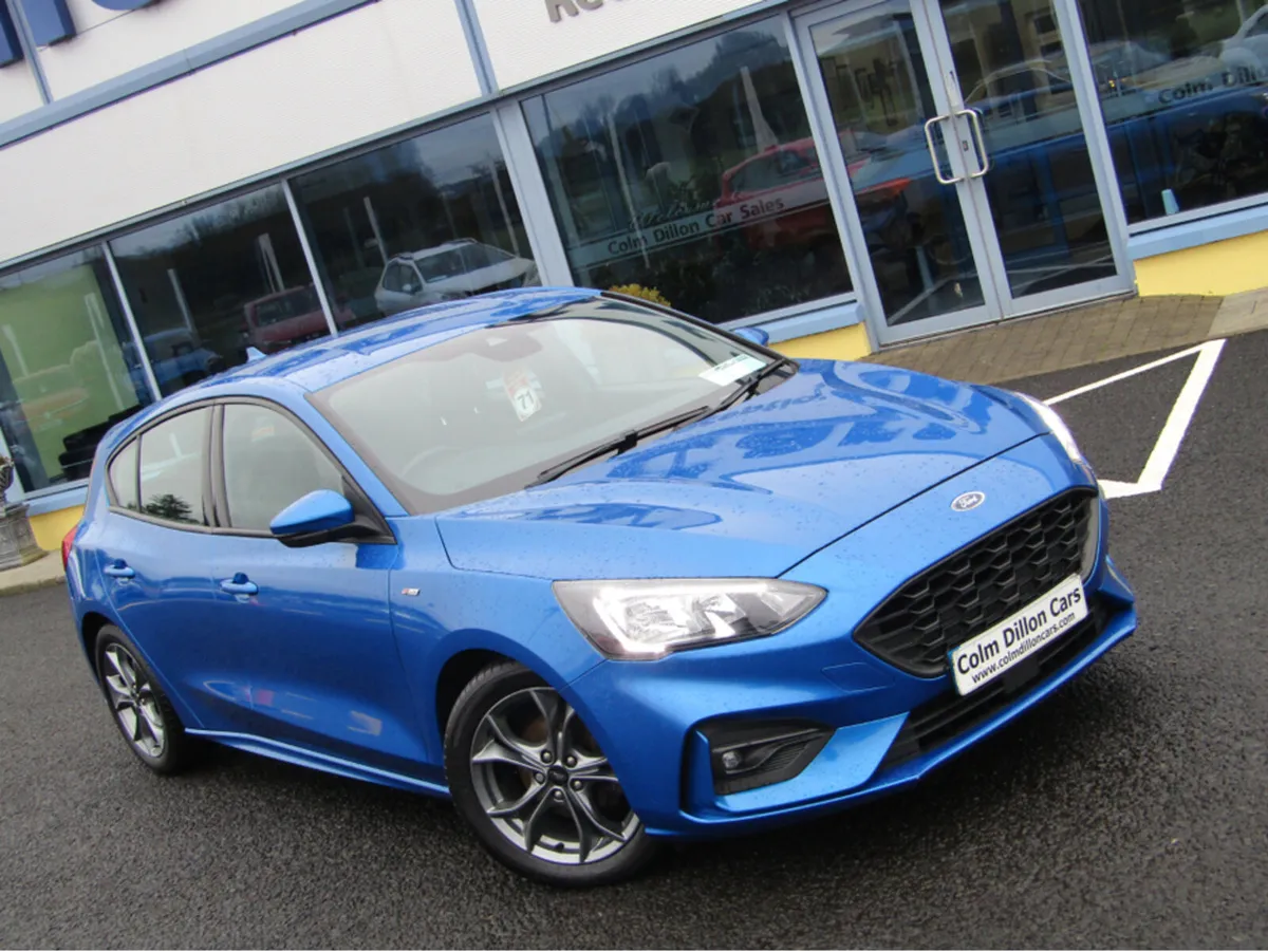 Ford Focus ST-LINE  1.5 TDCI - Image 2