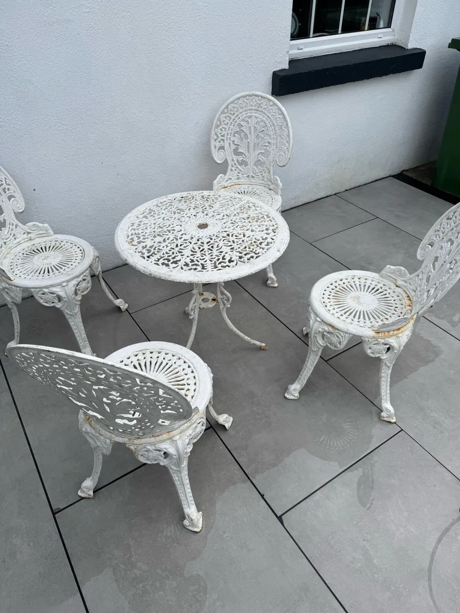 Cast Iron garden furniture - Image 3