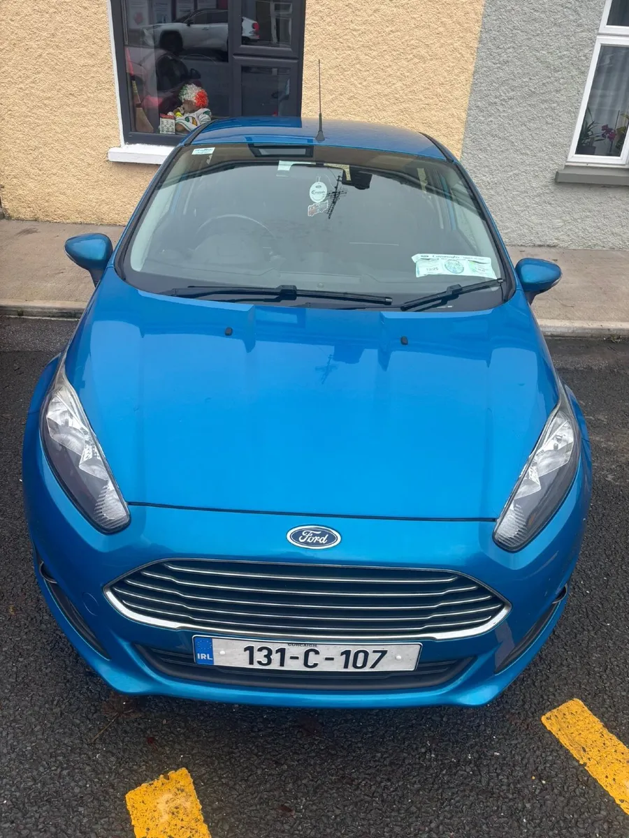 Ford Fiesta 2013 - Image 2