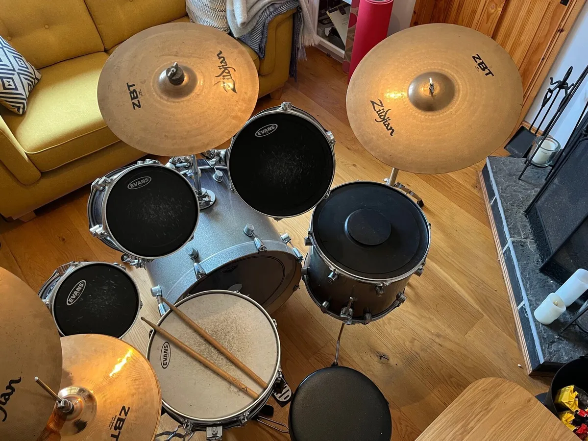 Drum kit - Image 2