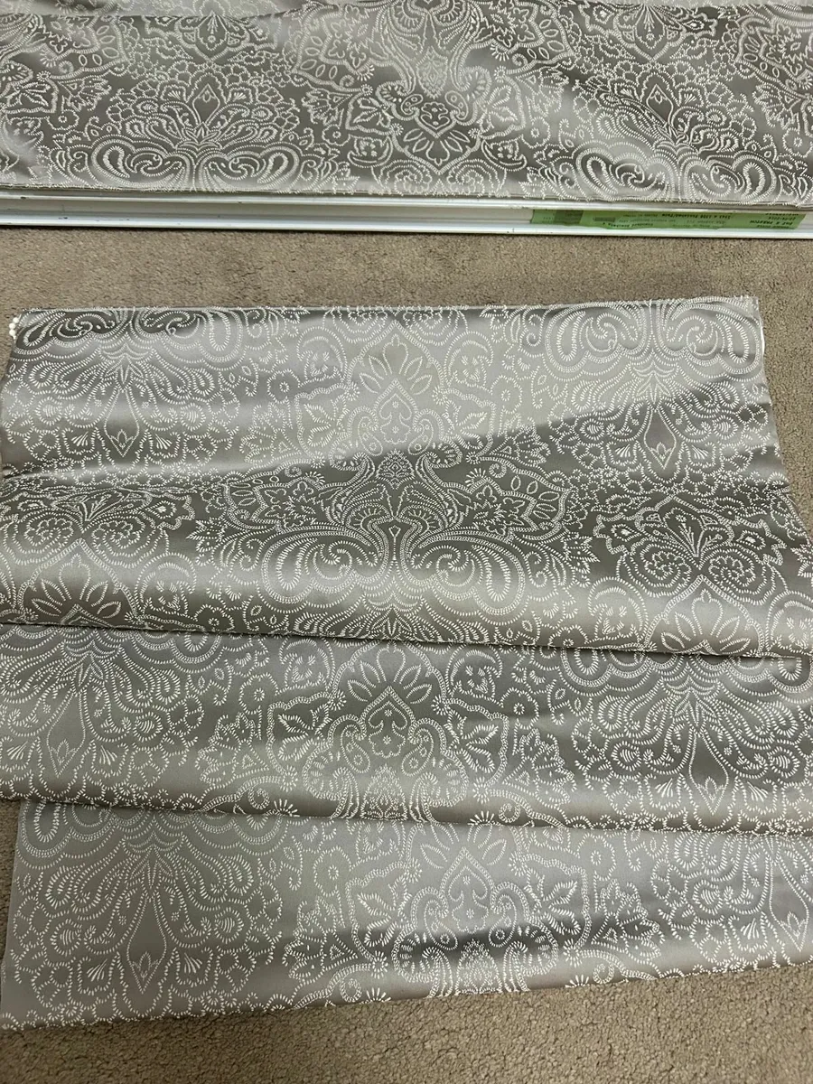 Blackout Embroidered Roman Blinds (Grey) - Image 4