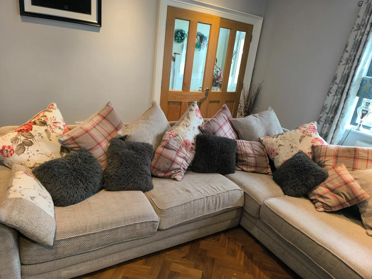 Large L shaped Sofa - Image 4