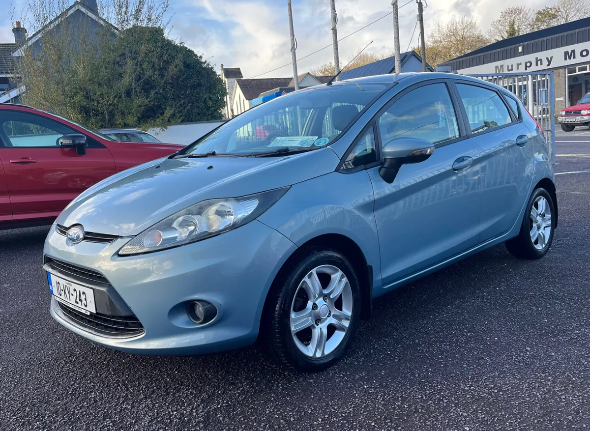 Ford Fiesta 1.25 LOW MILEAGE - Image 2