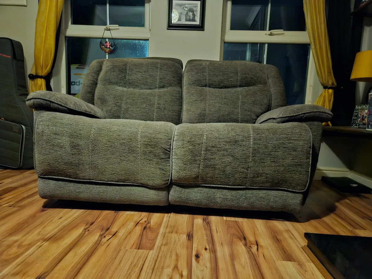 Two seater recliner sofa - Image 2