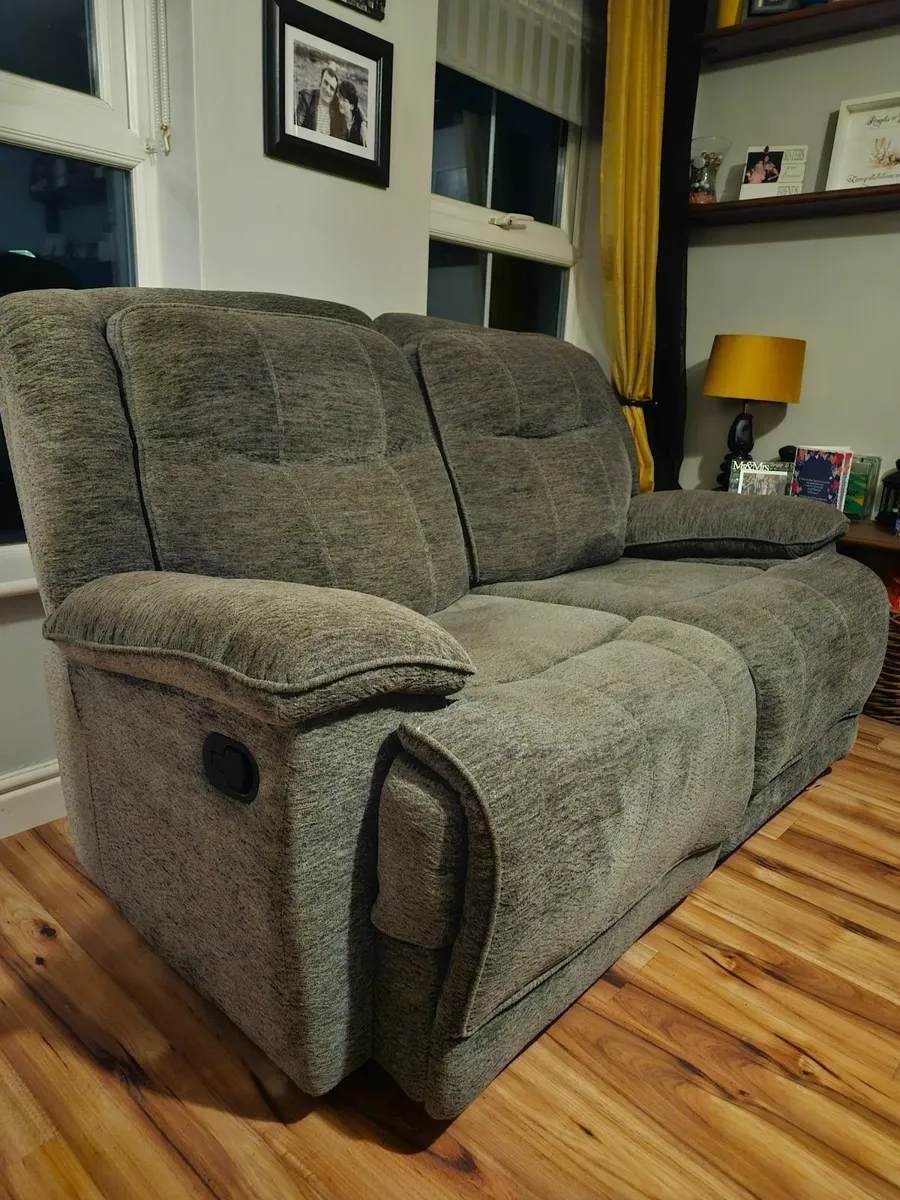 Two seater recliner sofa - Image 3