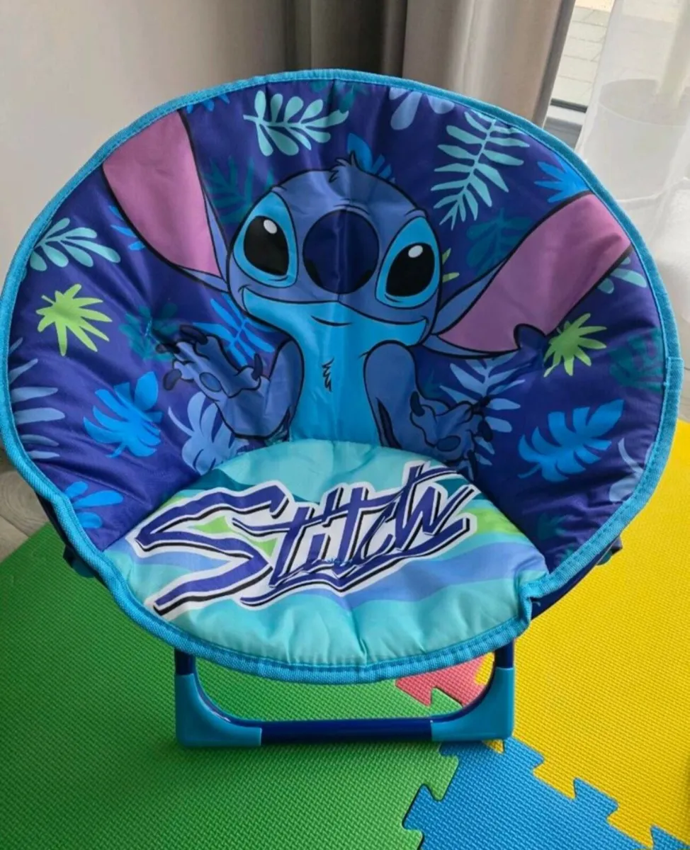 Stitch chair - Image 1