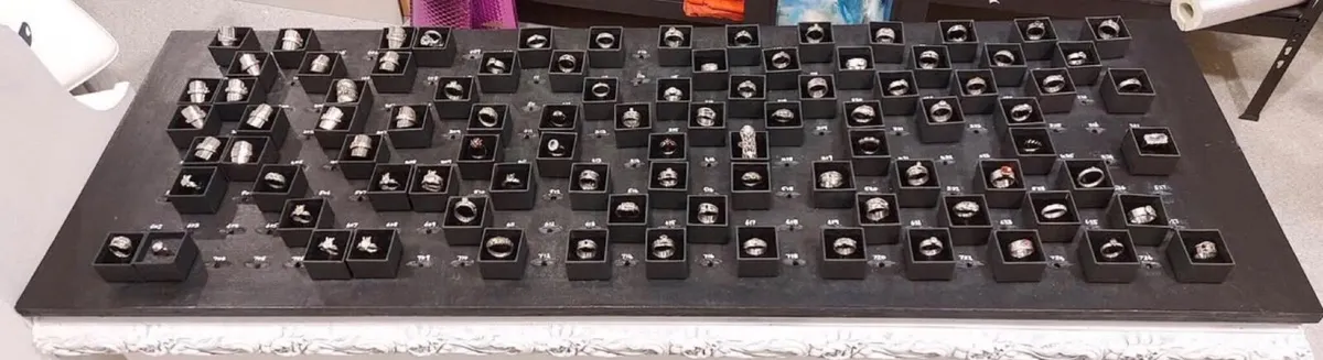 Jewellery display - Image 2