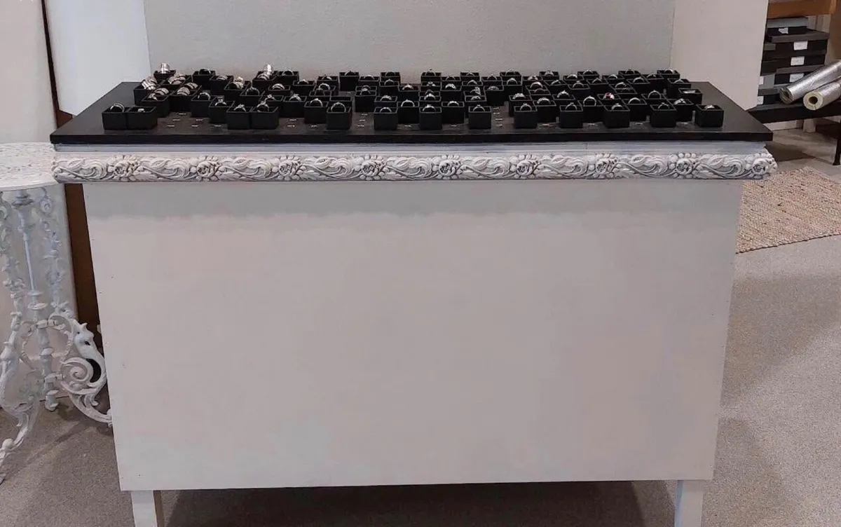 Jewellery display - Image 3