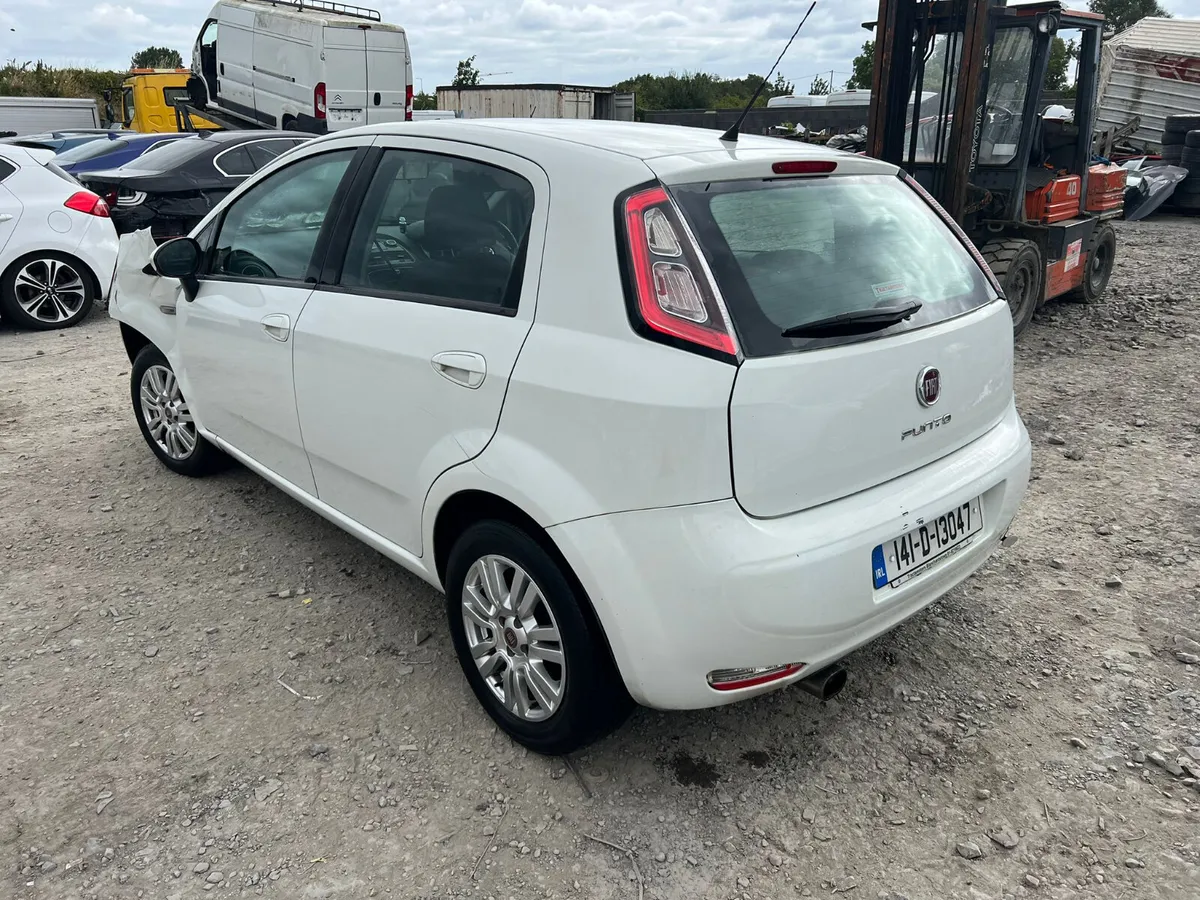 2014 Fiat Punto 1.2 Petrol - Image 2
