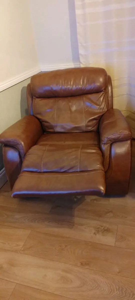 Leather couches 3-2-1 - Image 2