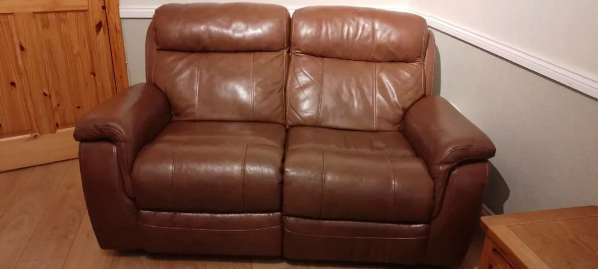 Leather couches 3-2-1 - Image 3