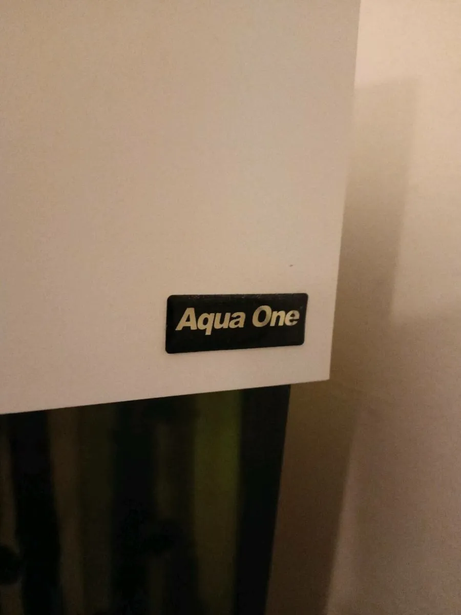 245ltr juel aqua one ill let I go for 500 - Image 2