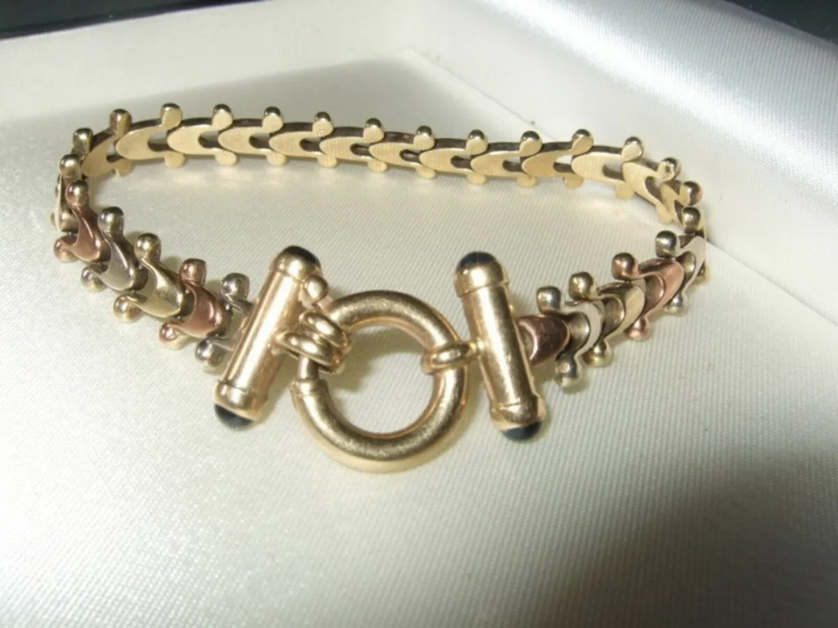 Vintage Hallmarked 9ct Gold/3 Colour Gold Bracelet - Image 2