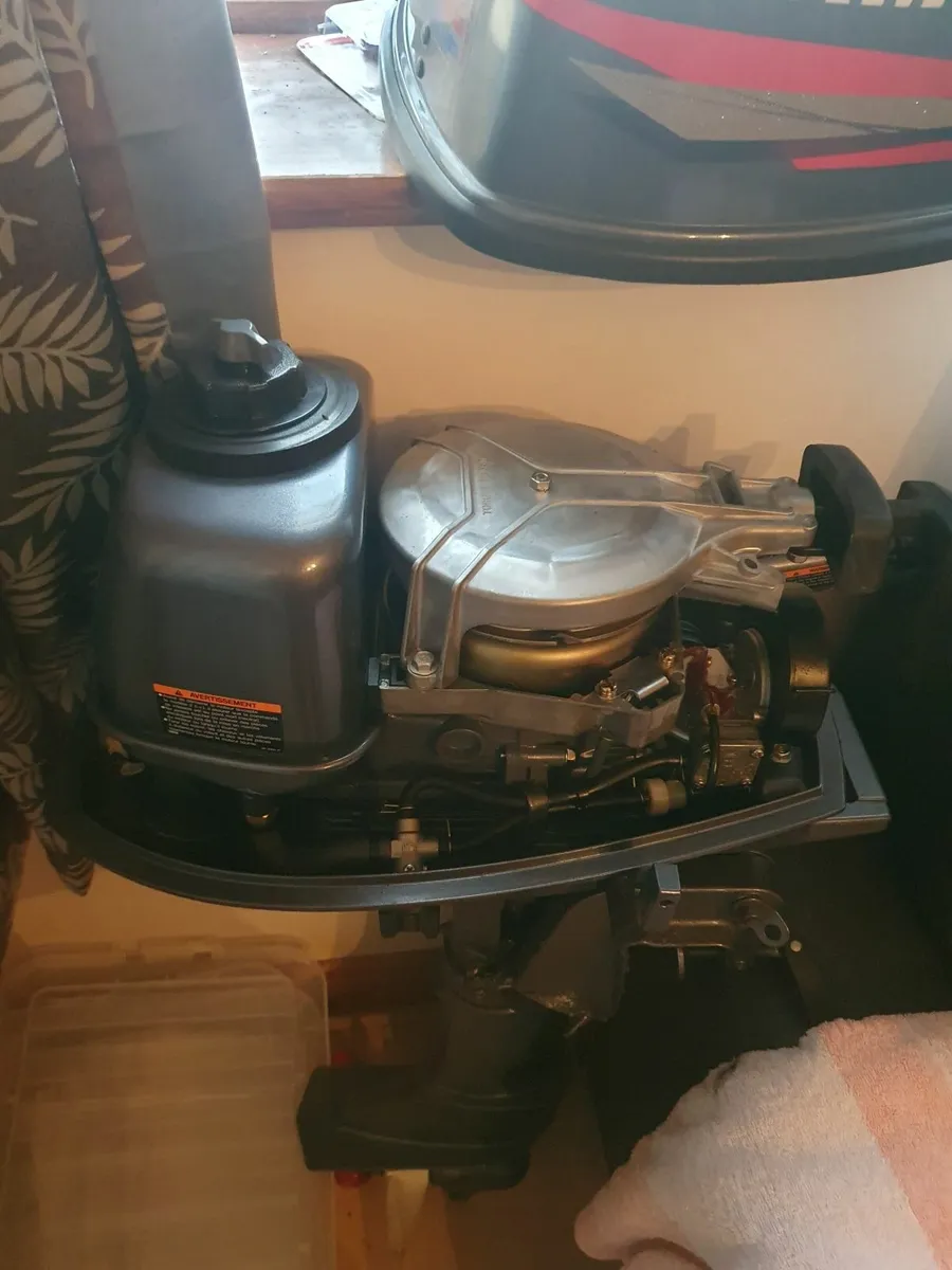 Outboard motor - Image 3