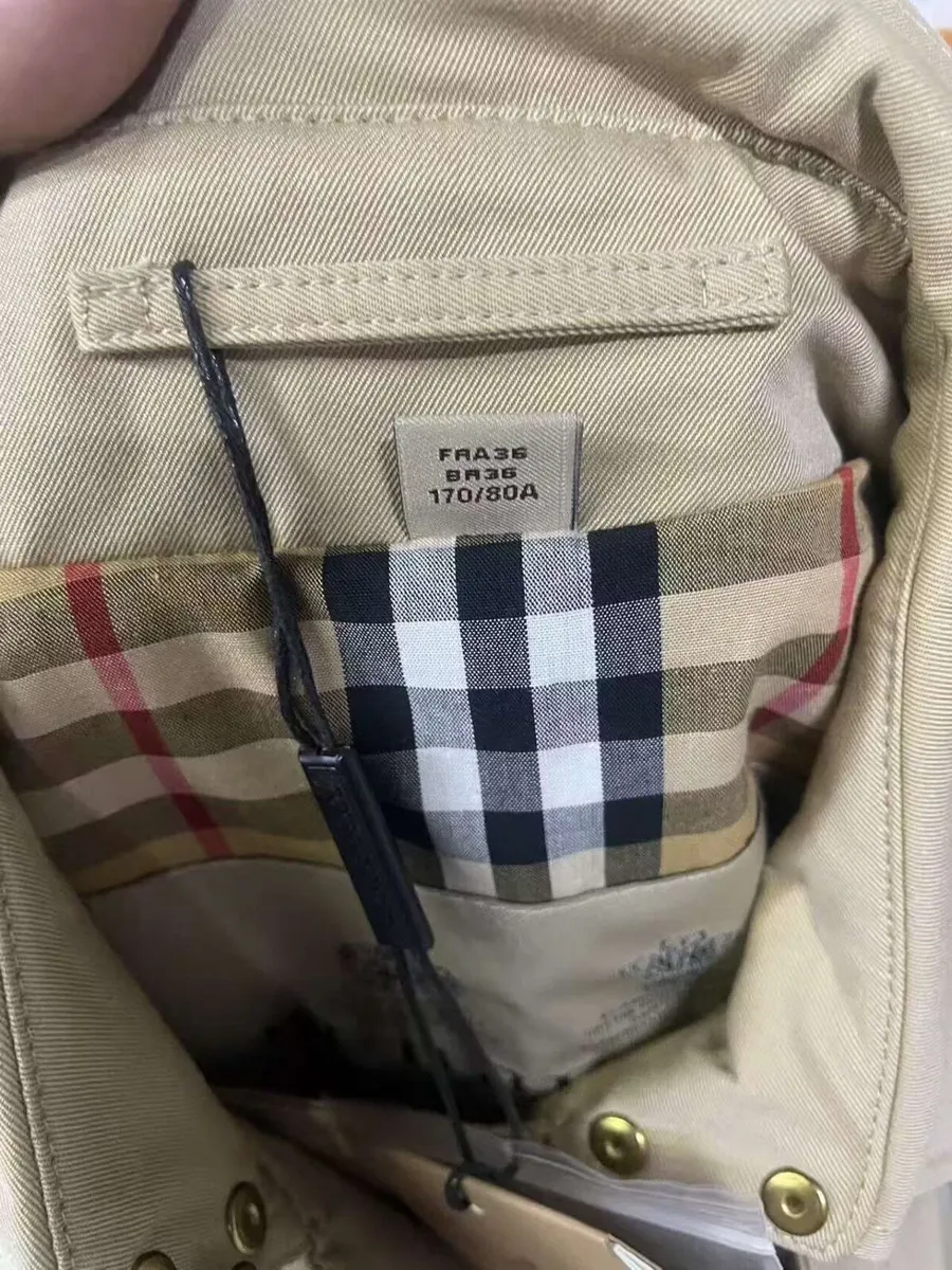 Burberry Kensington Heritage Trench Coat - Image 4