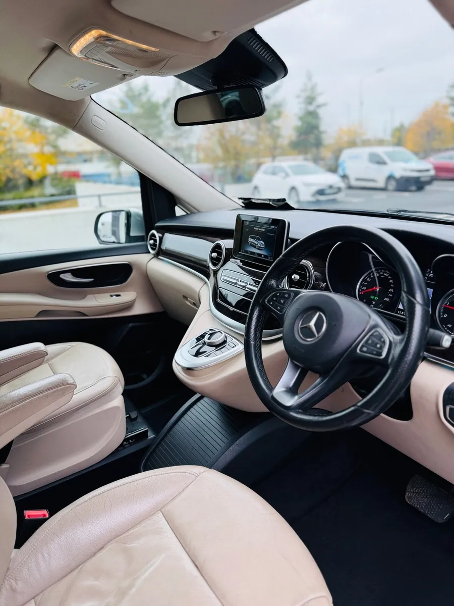 Mercedes V-Class Advantgarde 😍 - Image 4