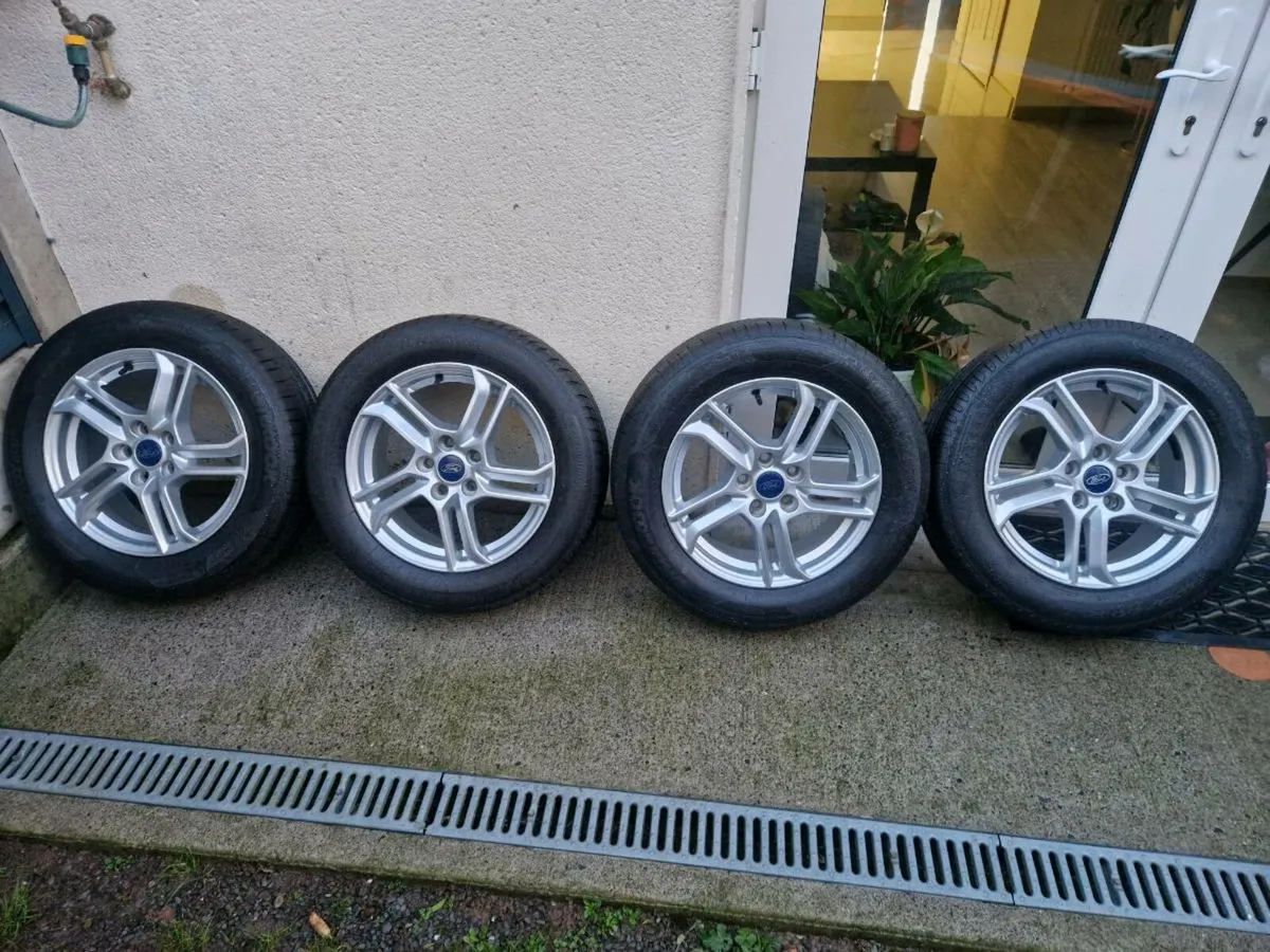 16 inch Ford  Wheels with Tyres - Image 1