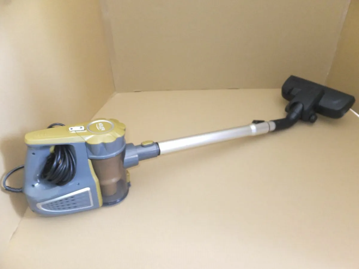 ADLER vacuum cleaner - Image 1