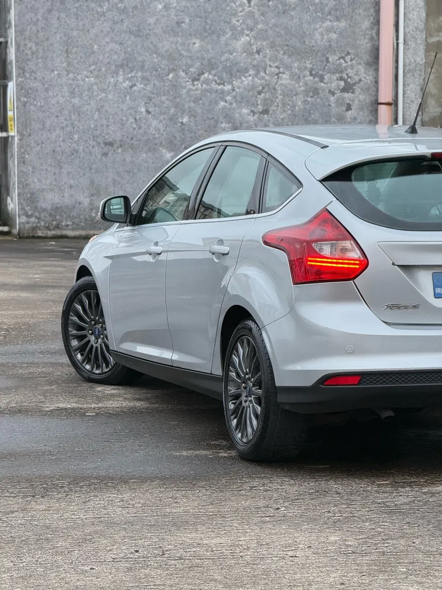 Ford focus 2011 Titanium X 1.6 - Image 3
