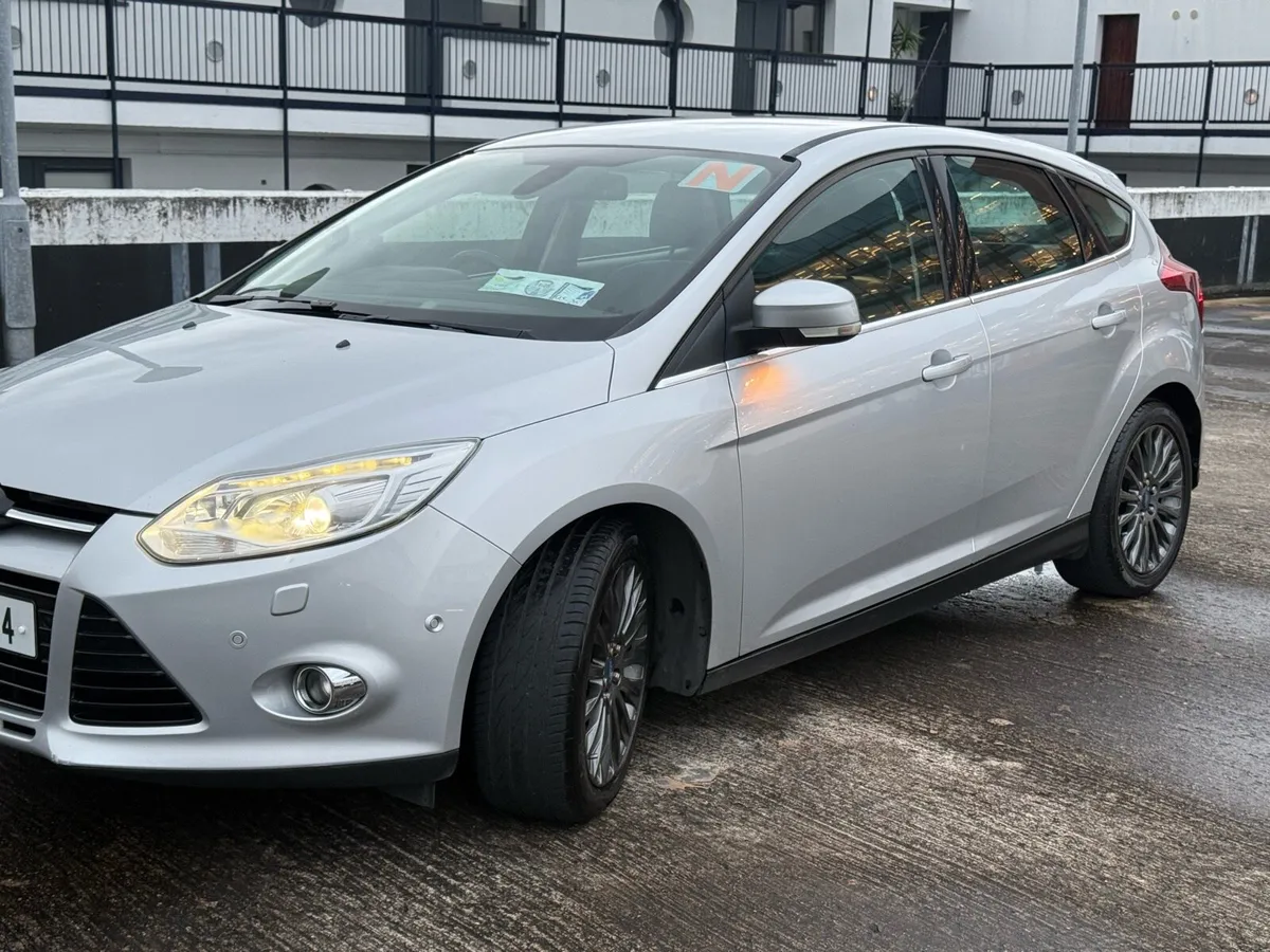 Ford focus 2011 Titanium X 1.6 - Image 4