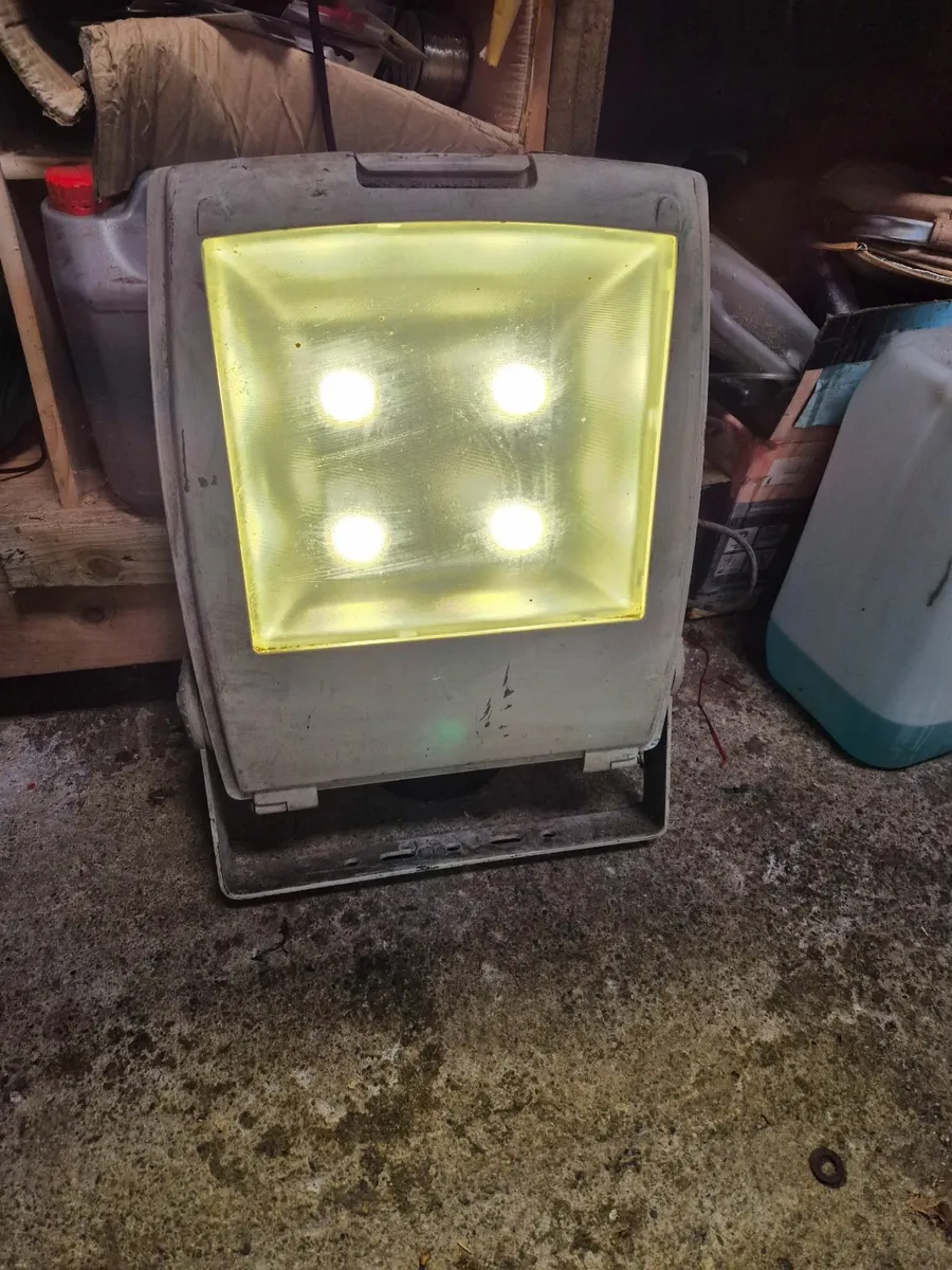 Yard street light - Image 2