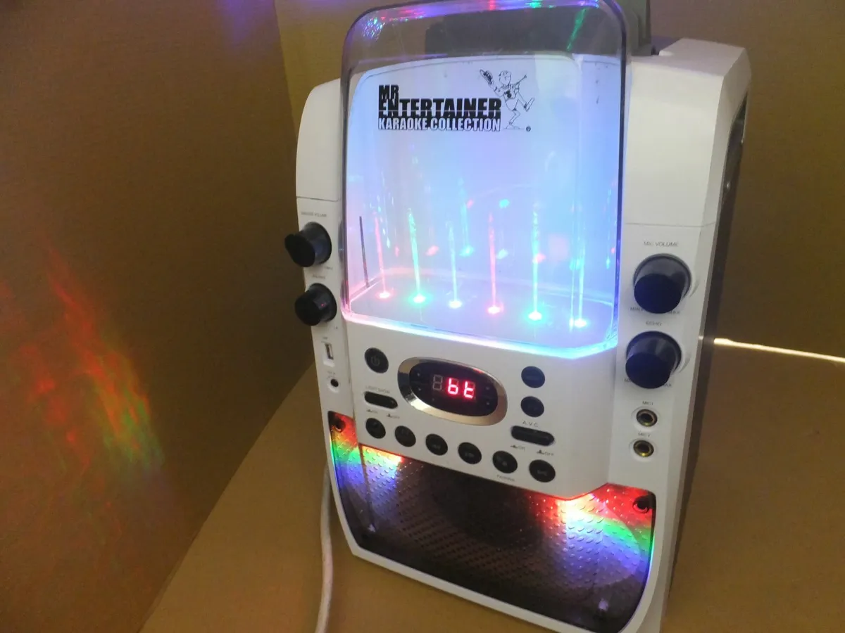 Bluetooth, USB, CD, line in , with water LED light - Image 1