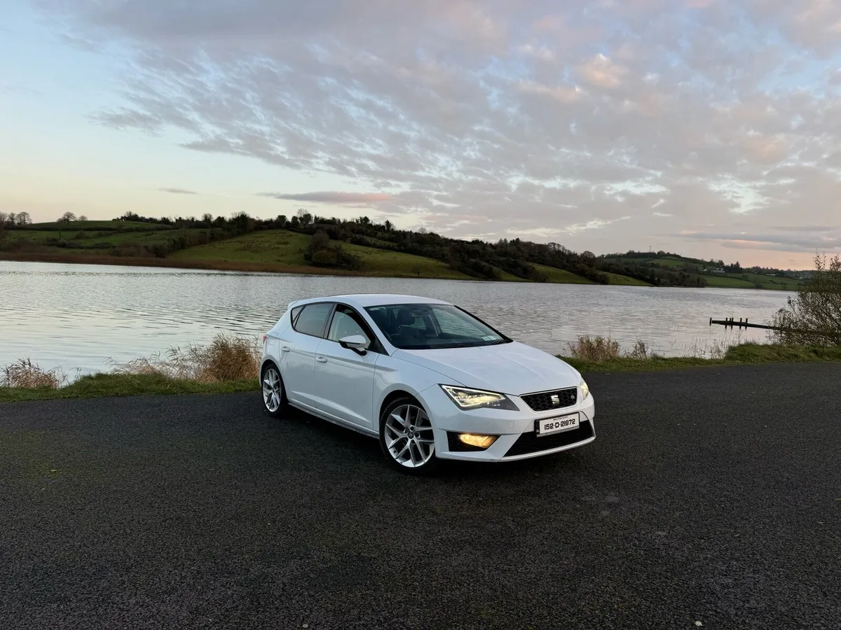 SEAT LEON FR 2.0 AUTOMATIC - Image 2