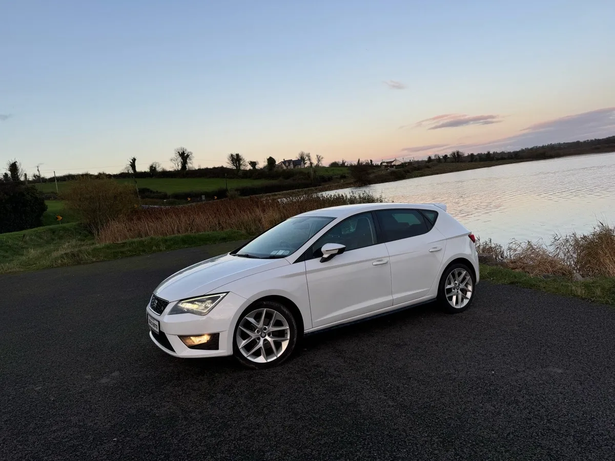 SEAT LEON FR 2.0 AUTOMATIC - Image 3