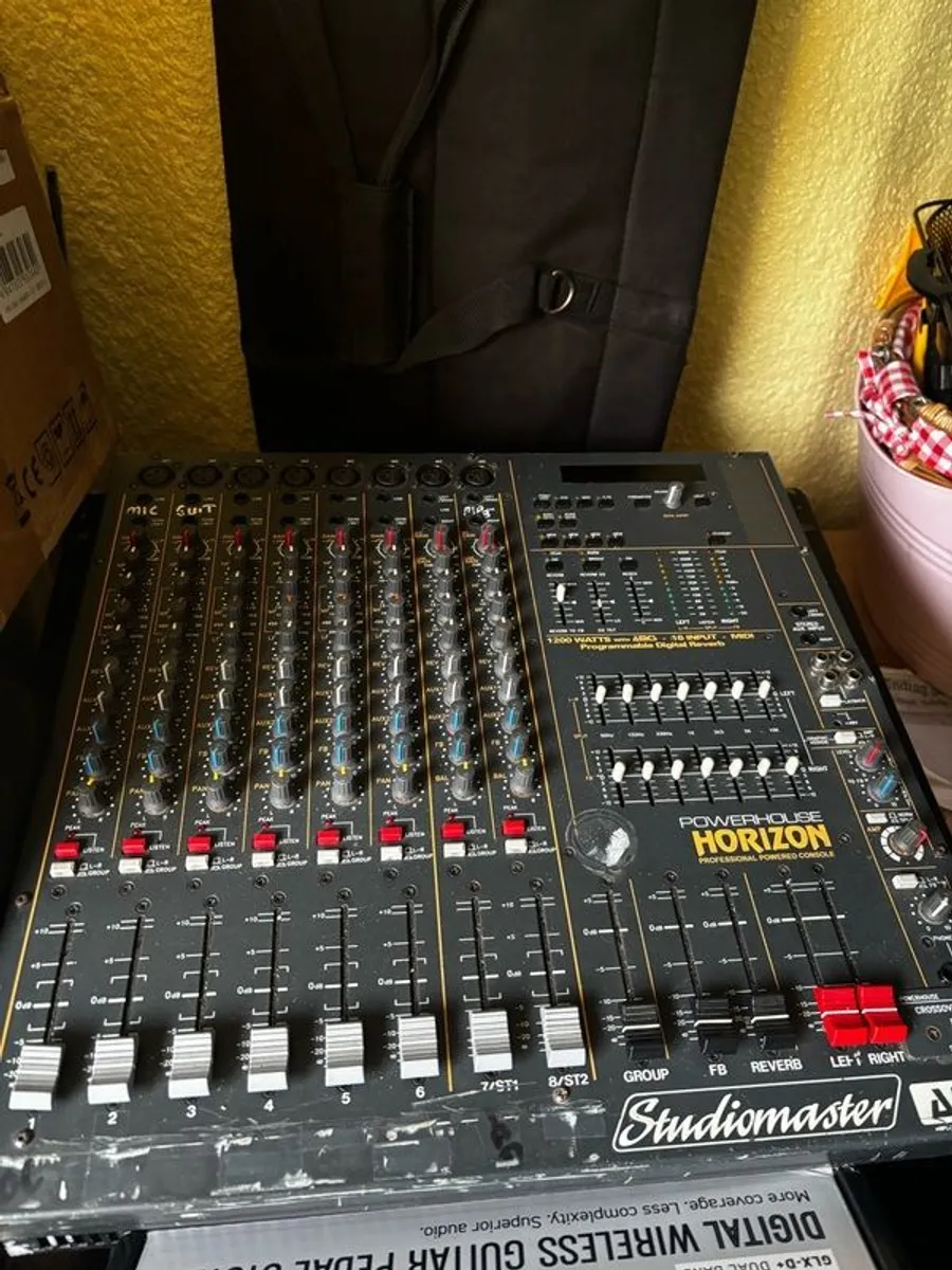 KME/Studiomaster PA - Image 1