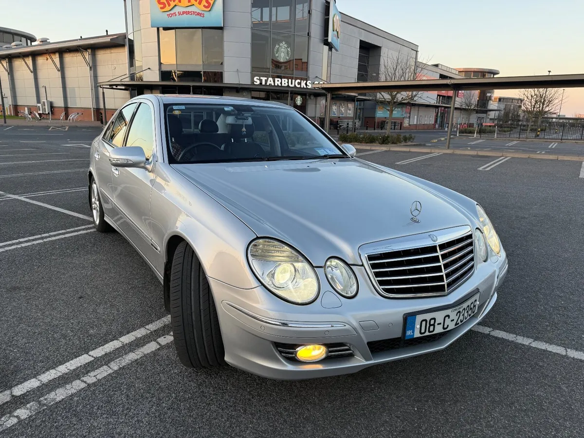 Mercedes-Benz E-Class 2008 - Image 1
