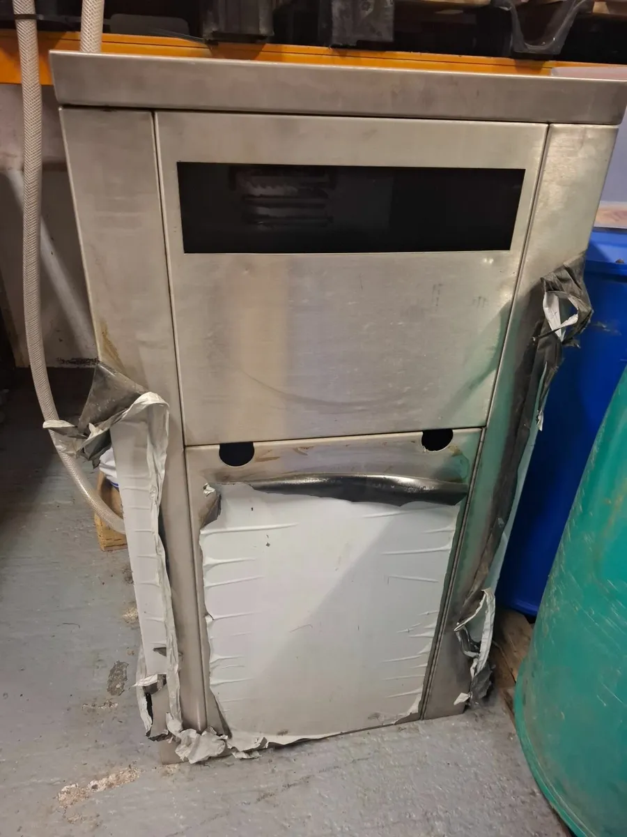 Forecourt air water tower