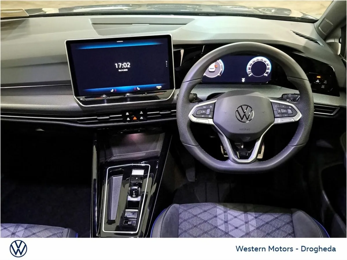Volkswagen Golf Golf R-Line *AUTOMATIC* SECURE NOW - Image 4