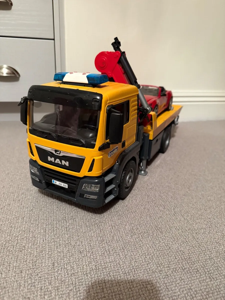 BRUDER 3750 MAN TGS TOW TRUCK WITH BRUDER ROADSTER - Image 3