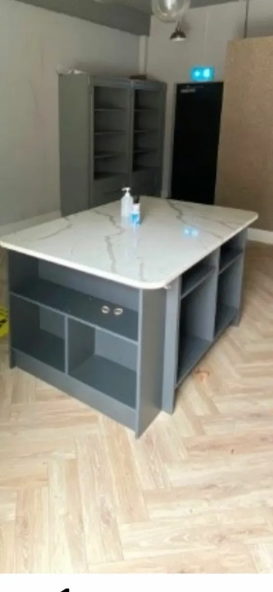 Marble island and 2 large units - Image 2