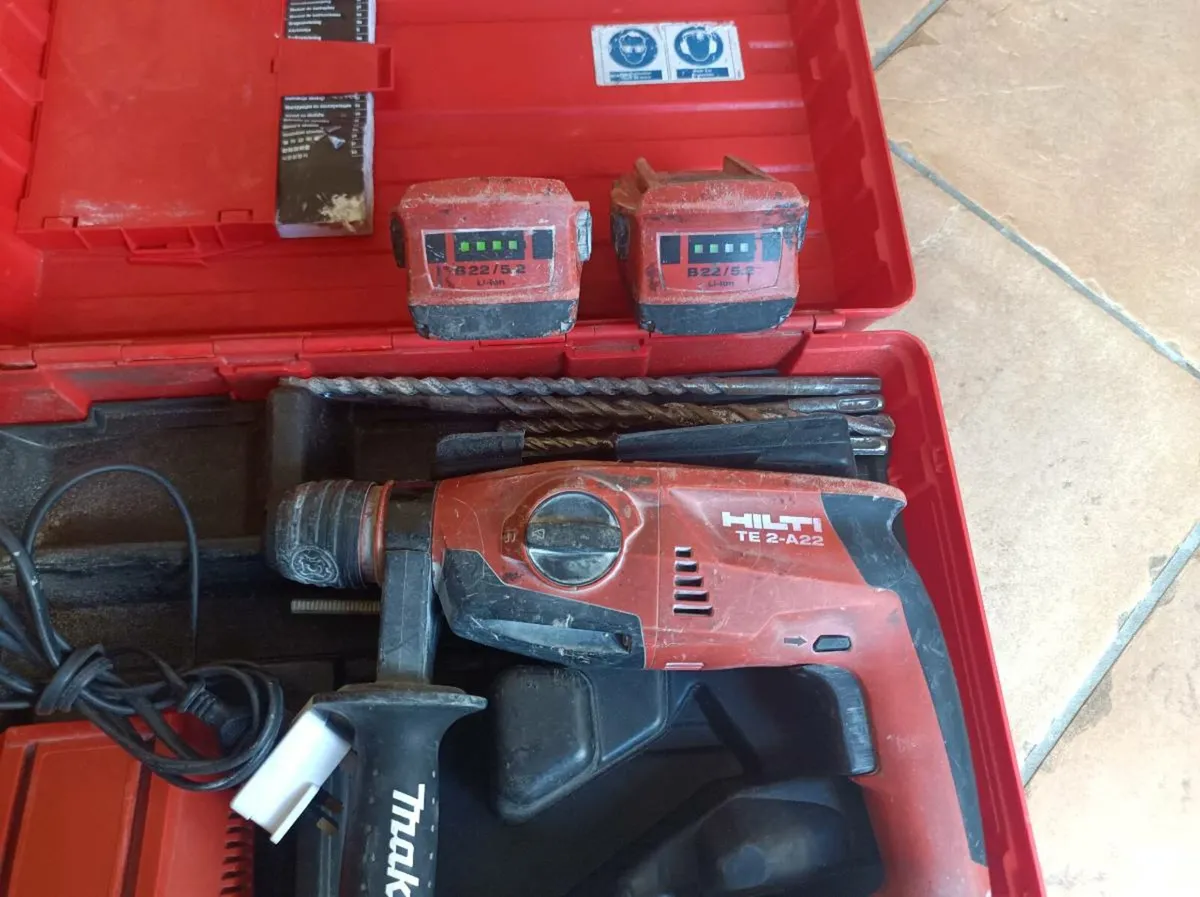 Hilti SDS drill Te 4 22
2 batteries 5.2 aH - Image 3