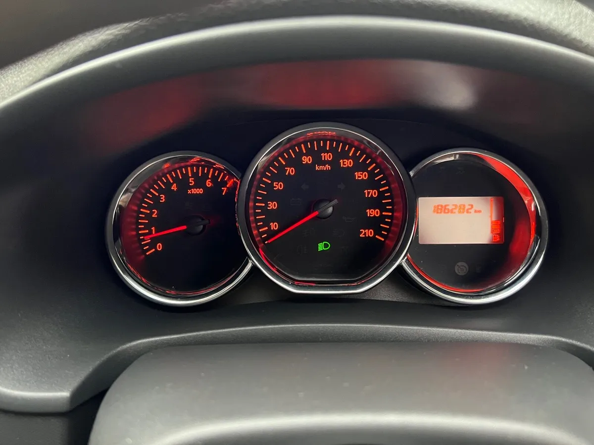 Dacia sandero 1.1 petrol Nct - Image 3