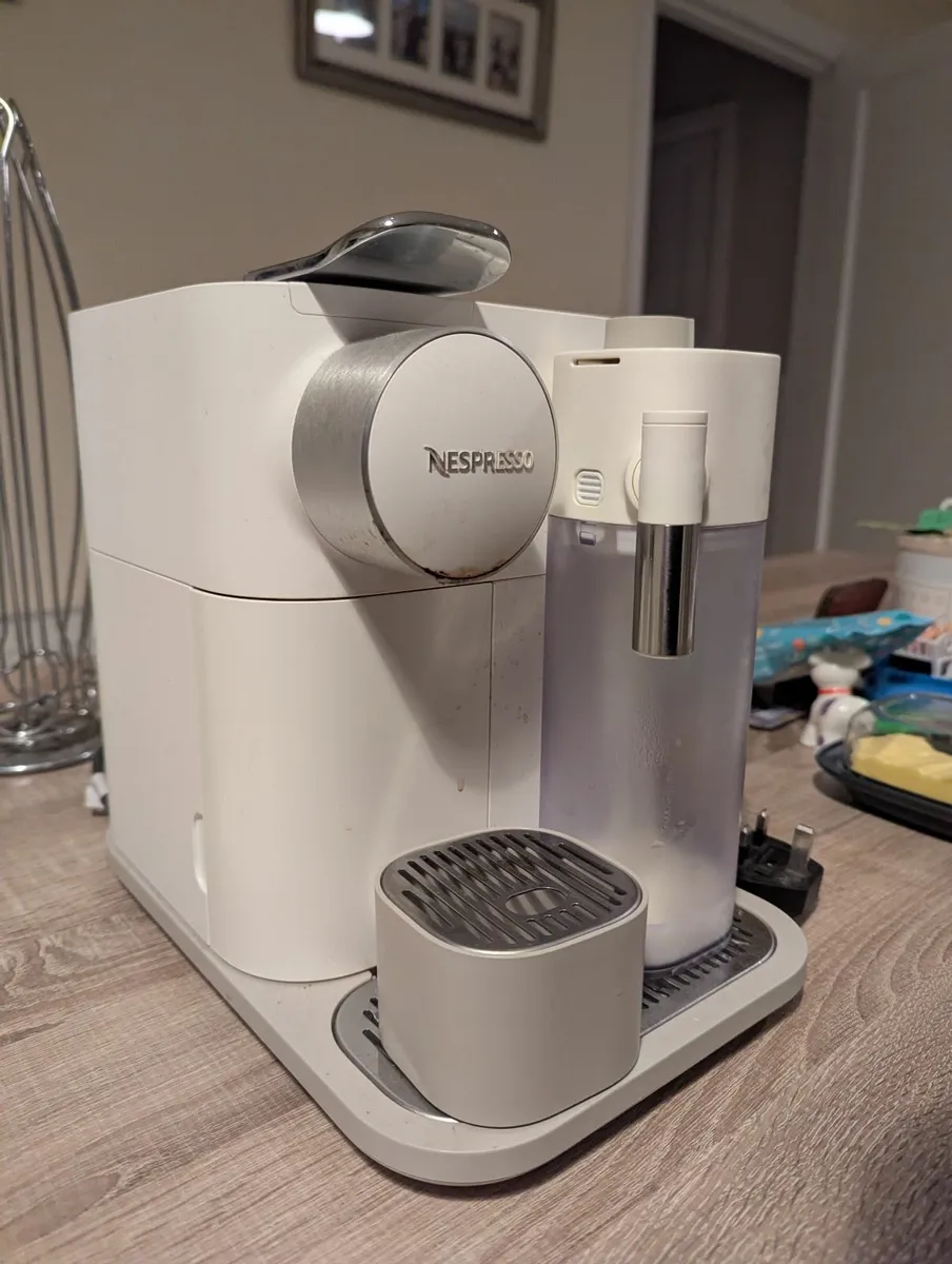 Nespresso Gran Lattissima - Image 1