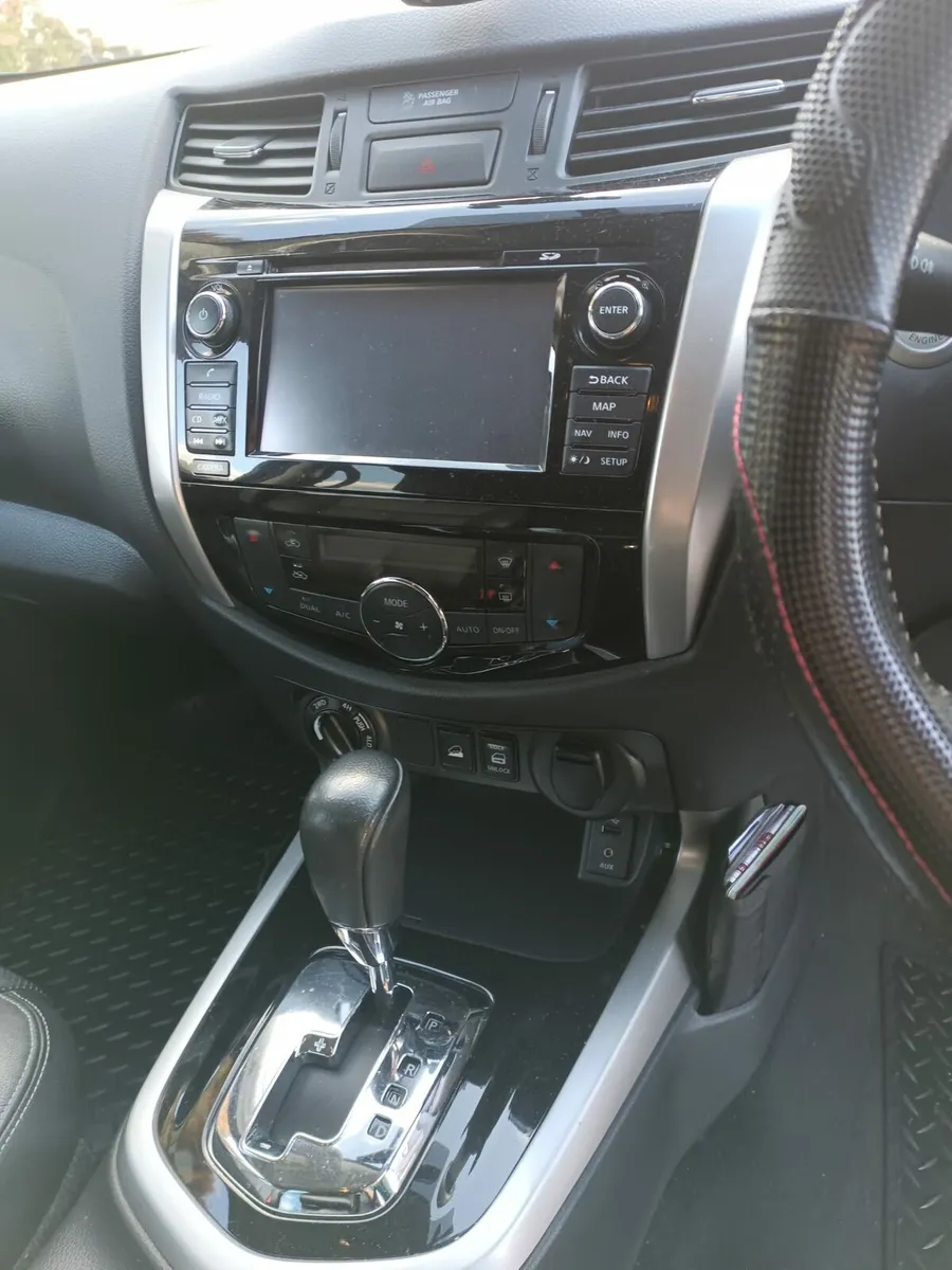 Nissan navara pickup. - Image 2