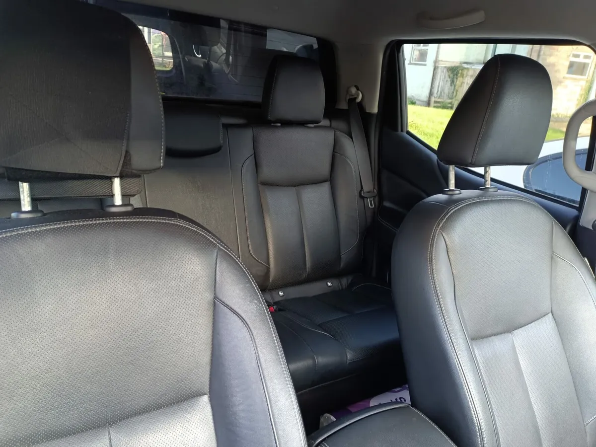 Nissan navara pickup. - Image 3