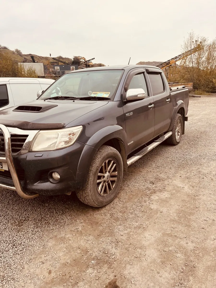 Toyota hilux - Image 2