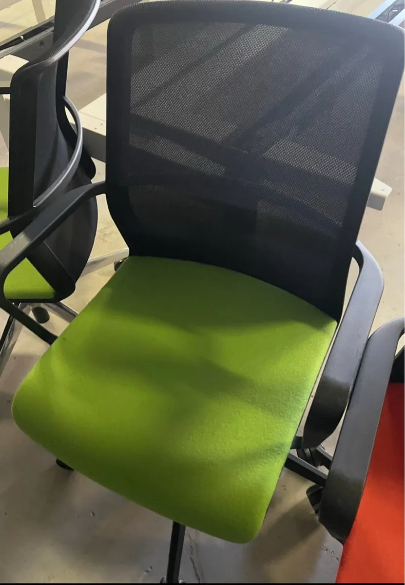 Office chairs - Image 1